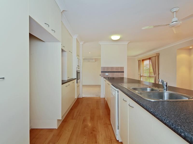 4 Conadilly Court, Carrara QLD 4211