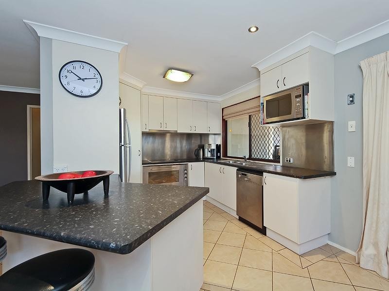 32 Kerria Crescent, Ashmore QLD 4214