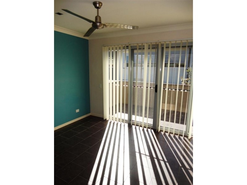 4C/20 Tourangeau Crescent, Varsity Lakes QLD 4227