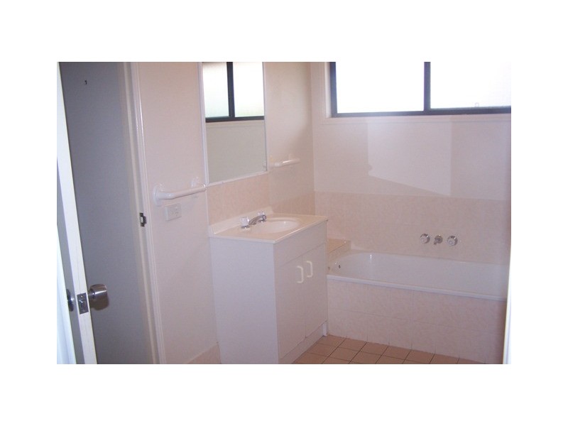 78 Cumberland Drive, Varsity Lakes QLD 4227