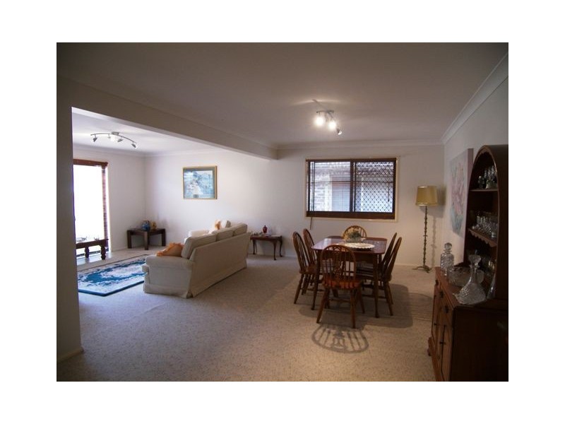 43 Murtha Drive, Elanora QLD 4221