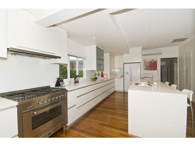 454 The Esplanade, Palm Beach QLD 4221
