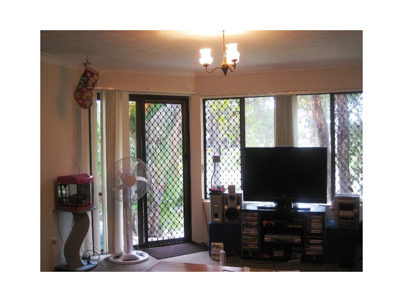 39 Karbunya Street, Mermaid Waters QLD 4218