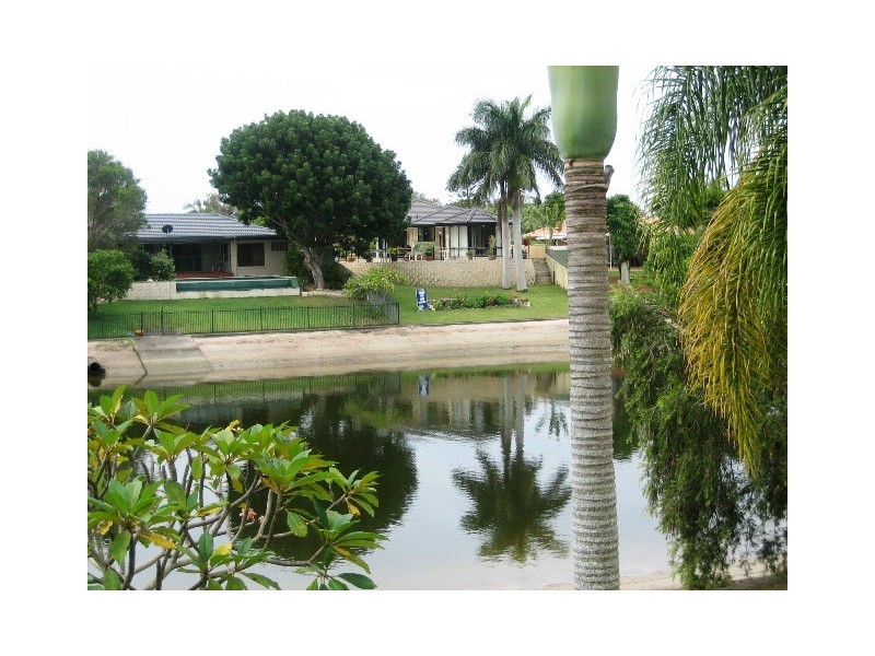 39 Karbunya Street, Mermaid Waters QLD 4218