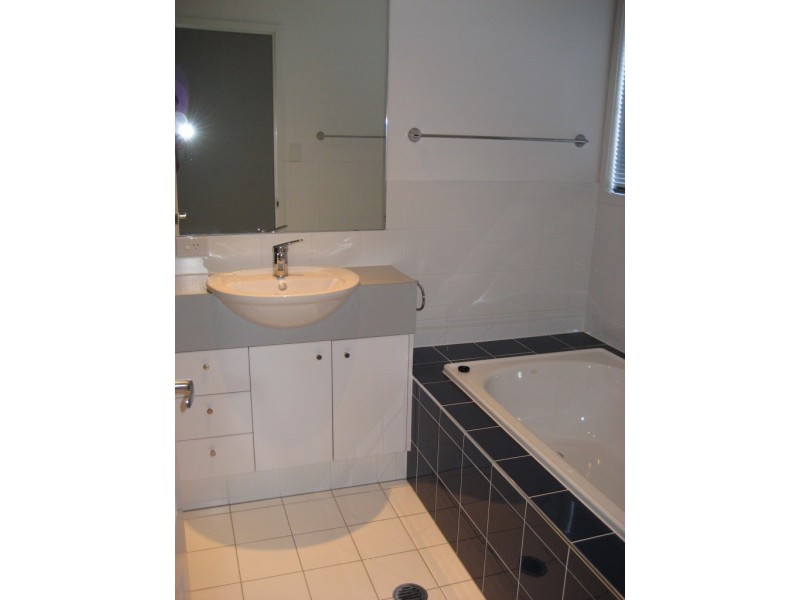 11 Scots Place, Robina QLD 4226