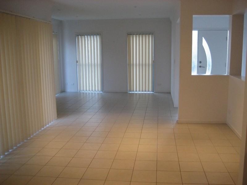 11 Scots Place, Robina QLD 4226