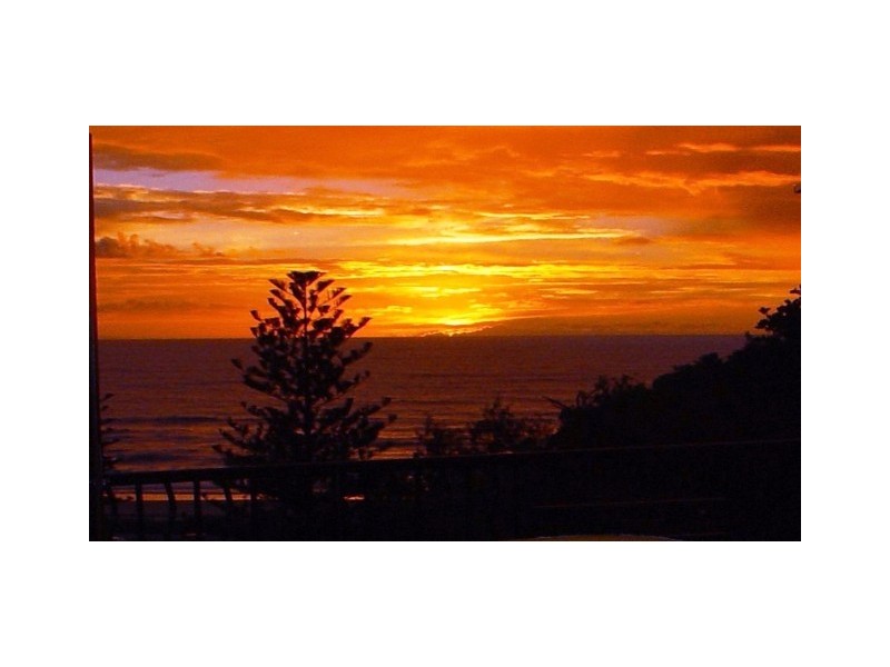 2087 Gold Coast Highway, Miami QLD 4220