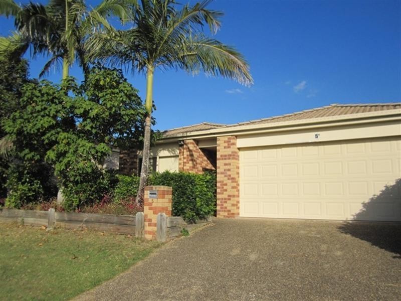 5A Merrilaine Crescent, Merrimac QLD 4226