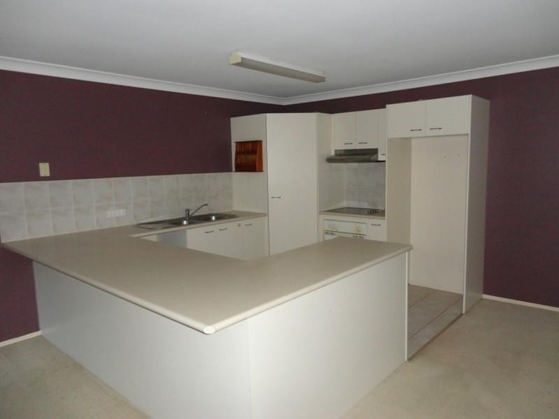 5A Merrilaine Crescent, Merrimac QLD 4226