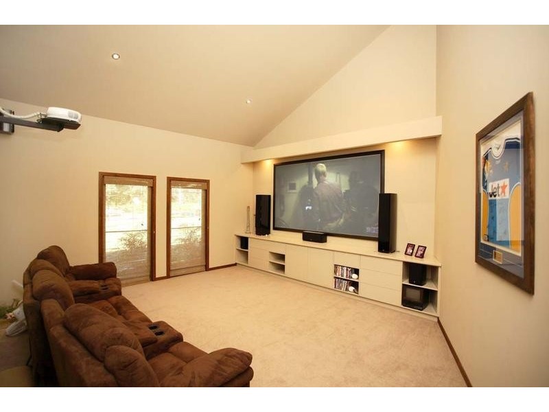 472 Tallebudgera Creek Road, Tallebudgera Valley QLD 4228