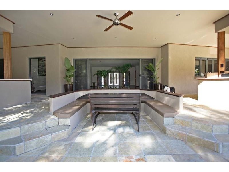 472 Tallebudgera Creek Road, Tallebudgera Valley QLD 4228