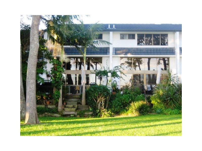 7 Campbell Street, Bundall QLD 4217