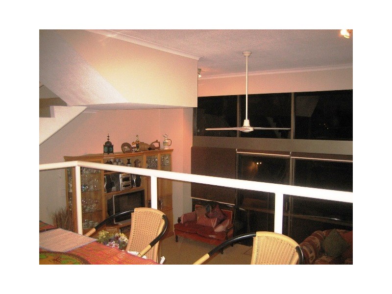 7 Campbell Street, Bundall QLD 4217