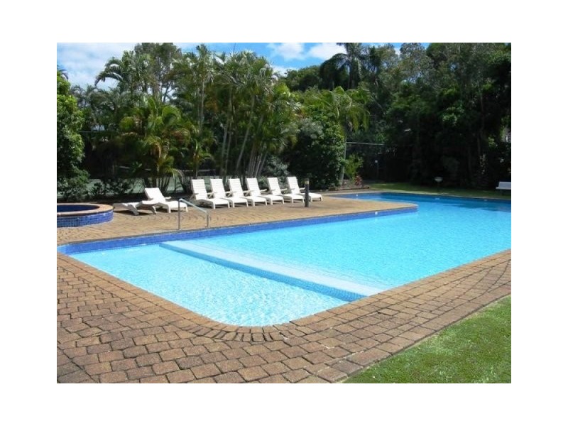 7 Campbell Street, Bundall QLD 4217