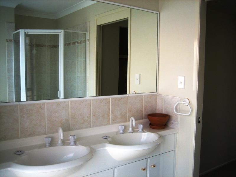 Burleigh Waters QLD 4220