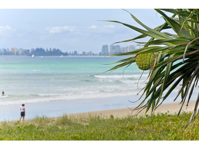 654 Pacific Parade, Tugun QLD 4224