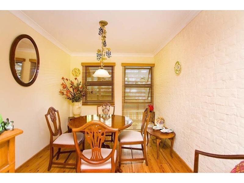 83 Ocean Parade, Burleigh Heads QLD 4220