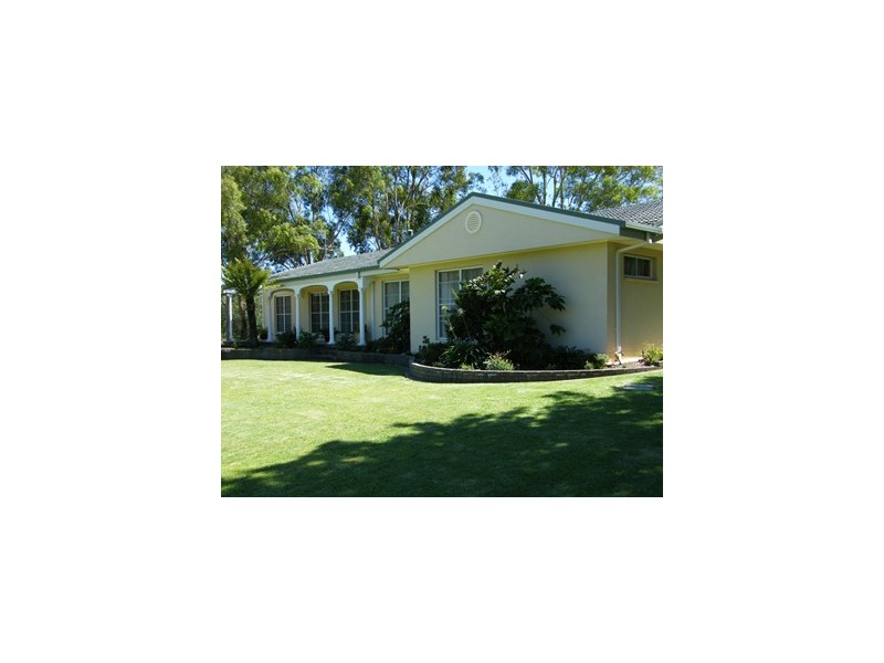 374 HOWLONG Road, Albury NSW 2640