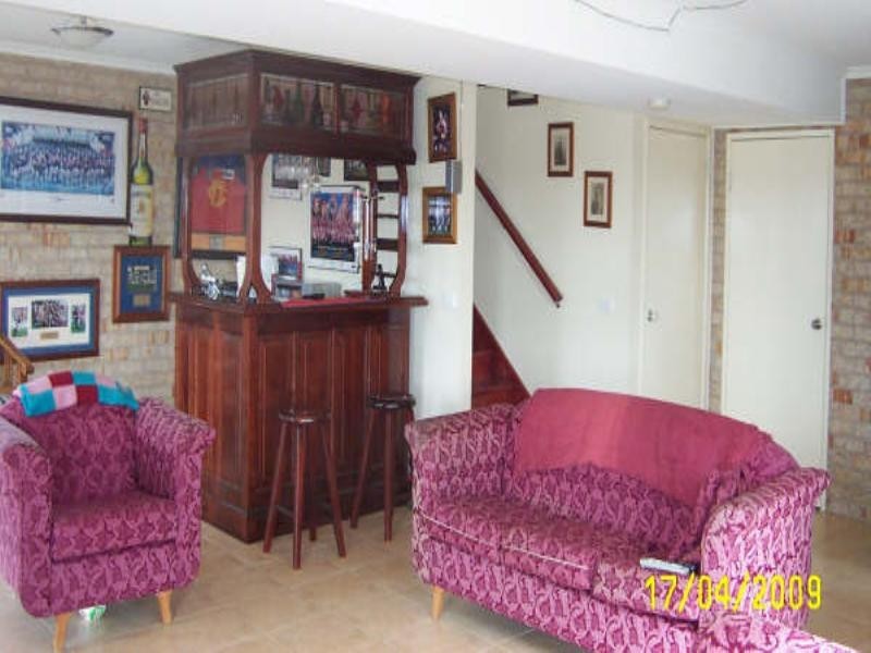 19 SIENA Way, Hidden Valley VIC 3756