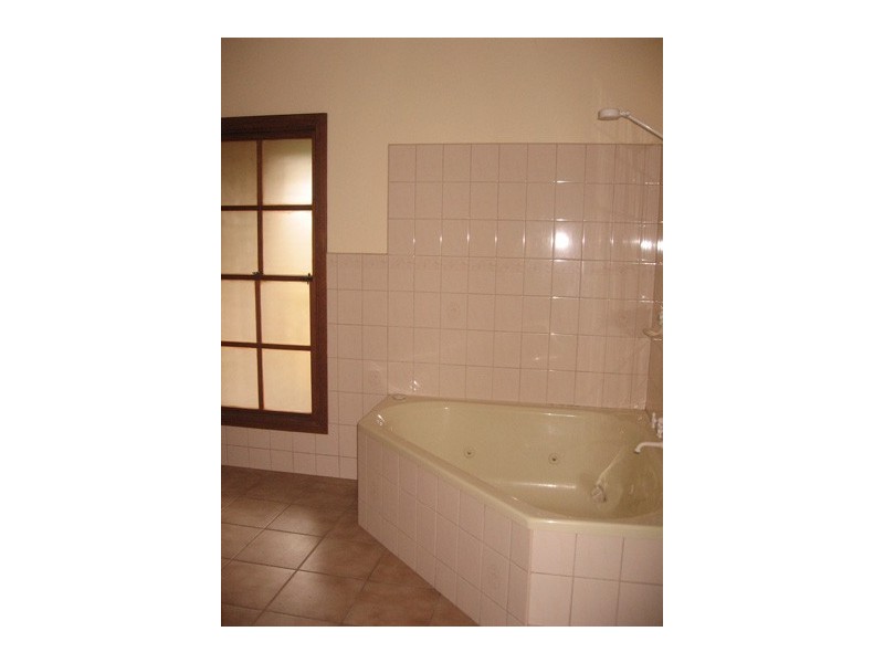 6 CURRY Road, Kilmore VIC 3764