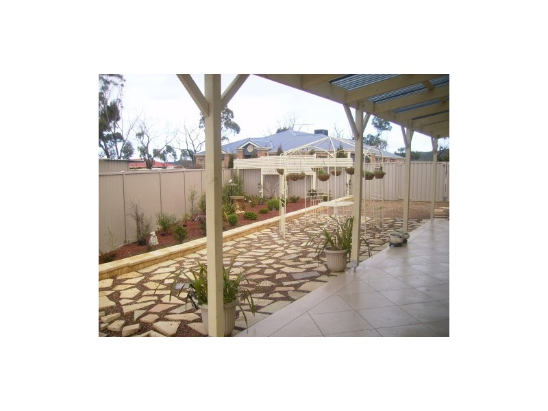 11-13 McLeod Court, Wallan VIC 3756