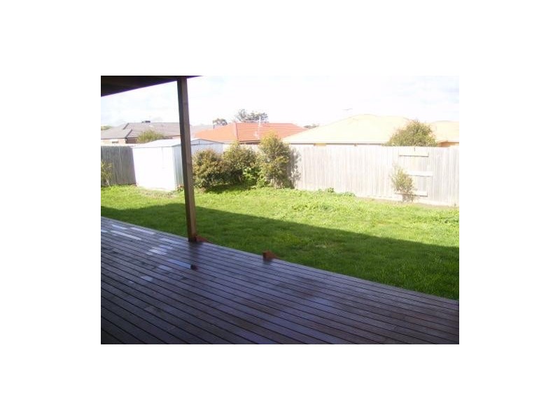 14 Osborne Way, Wallan VIC 3756