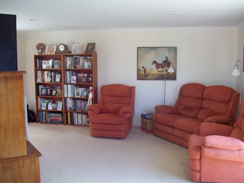 89 ROULSTON Way, Wallan VIC 3756