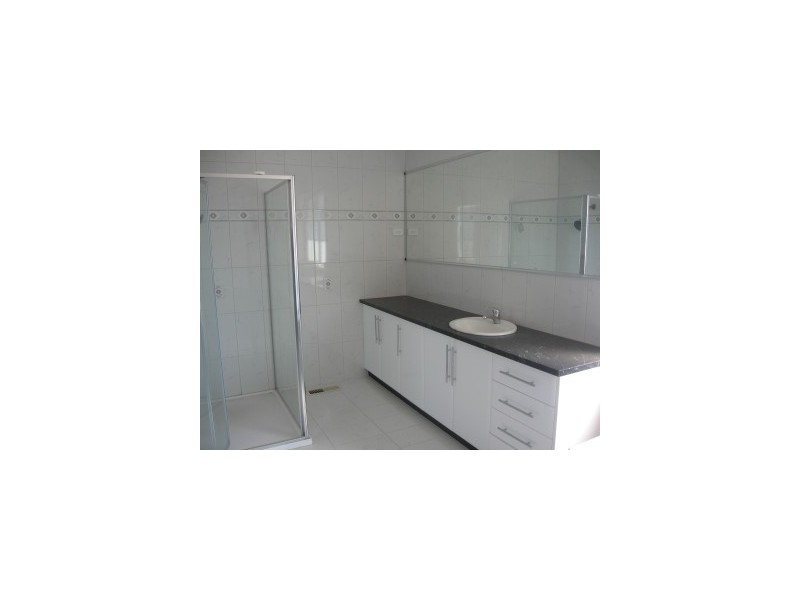 2 Mountain Ash Court,, Hidden Valley VIC 3756