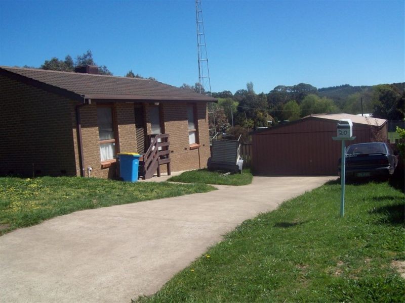 20 Andrew Avenue, Clonbinane VIC 3658