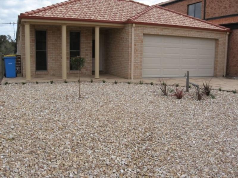 29 Lakeside Drive, Hidden Valley VIC 3756