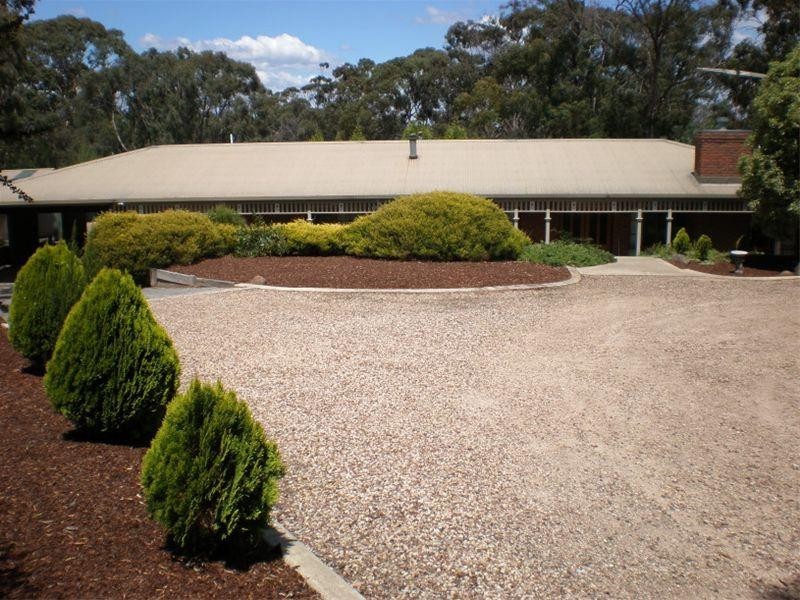 11 RANDALL Close, Wallan VIC 3756