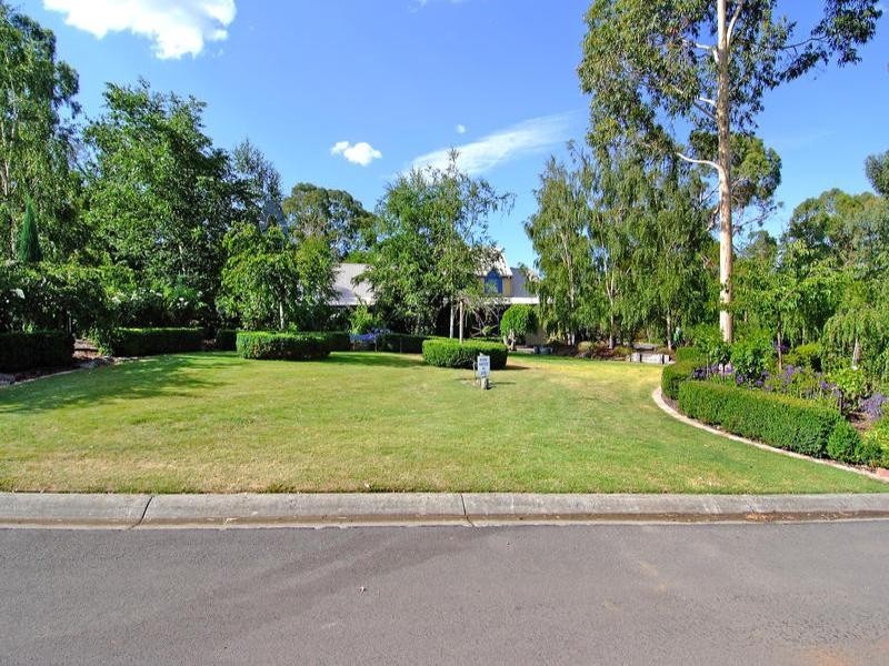 8 PARKSIDE Rise, Wallan VIC 3756