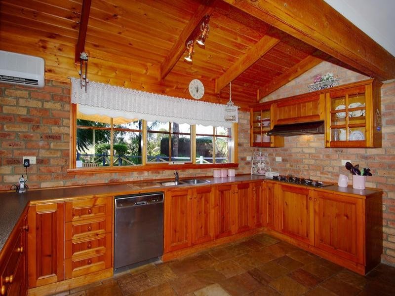 8 PARKSIDE Rise, Wallan VIC 3756