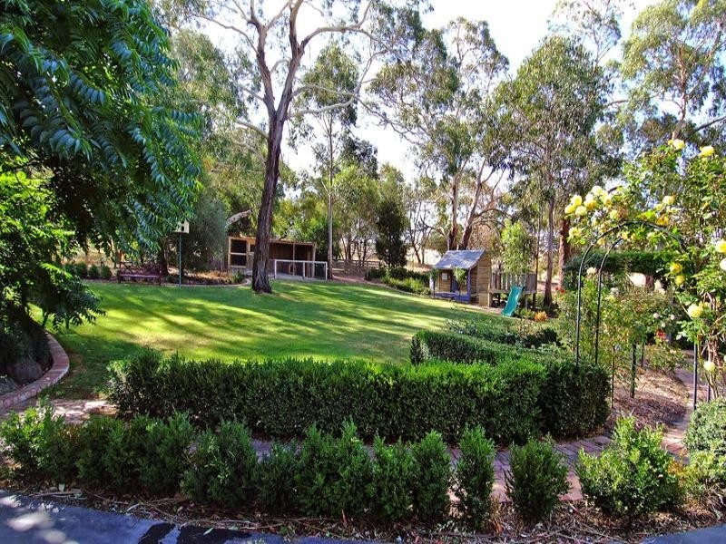 8 PARKSIDE Rise, Wallan VIC 3756