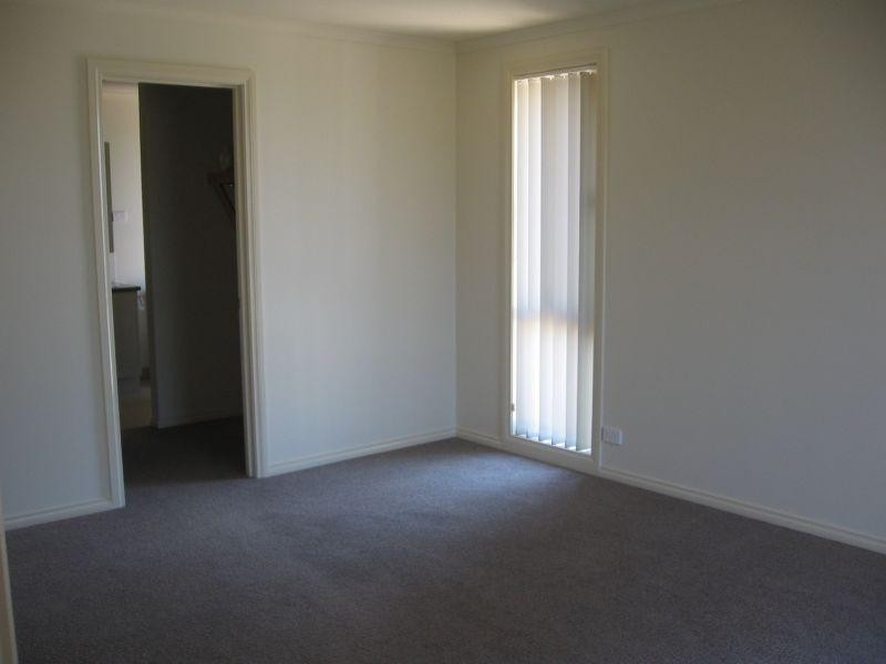 22 Craig Parry Drive, Hidden Valley VIC 3756