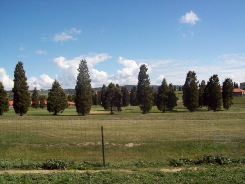 22 St Andrews Close, Hidden Valley VIC 3756