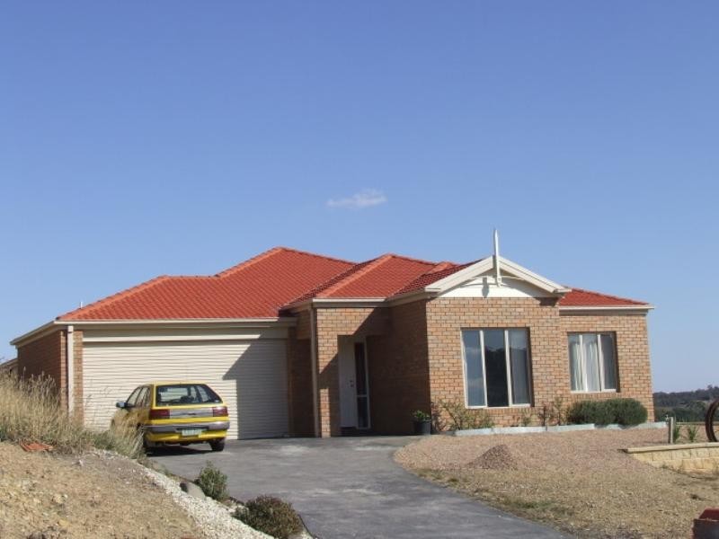 99 VALLEY DRIVE,, Hidden Valley VIC 3756