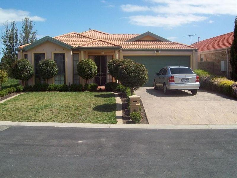 23 Lakeside Drive, Hidden Valley VIC 3756