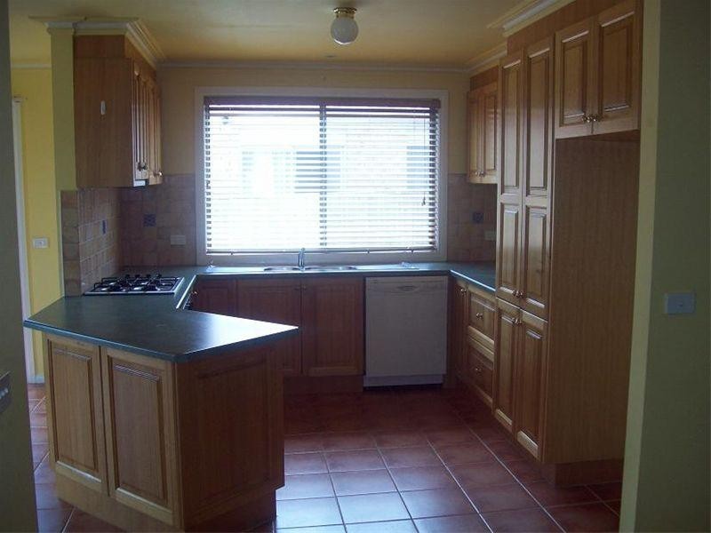 23 Lakeside Drive, Hidden Valley VIC 3756