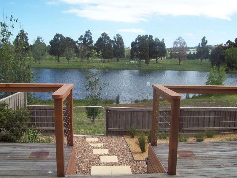 23 Lakeside Drive, Hidden Valley VIC 3756