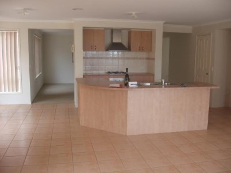 41 Roulston Way, Wallan VIC 3756