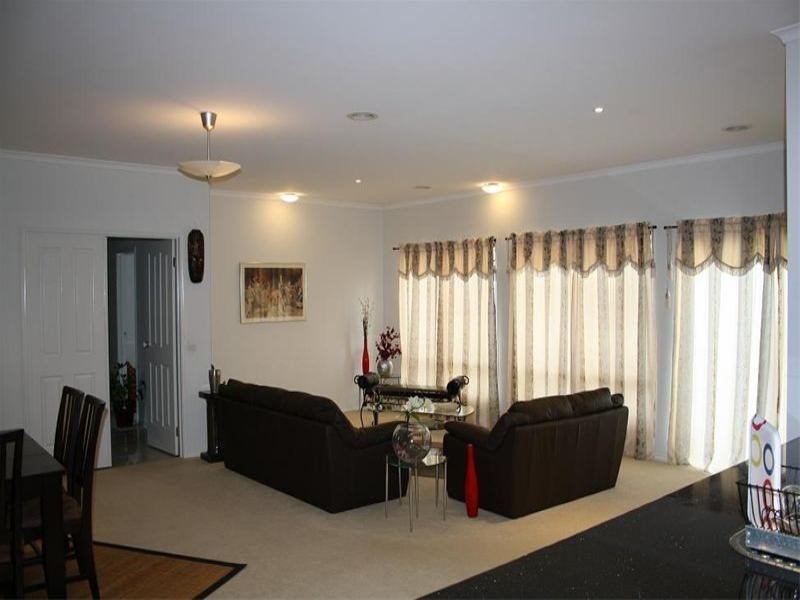 24 Craig Parry Drive, Hidden Valley VIC 3756