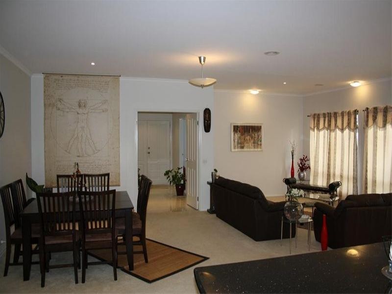 24 Craig Parry Drive, Hidden Valley VIC 3756