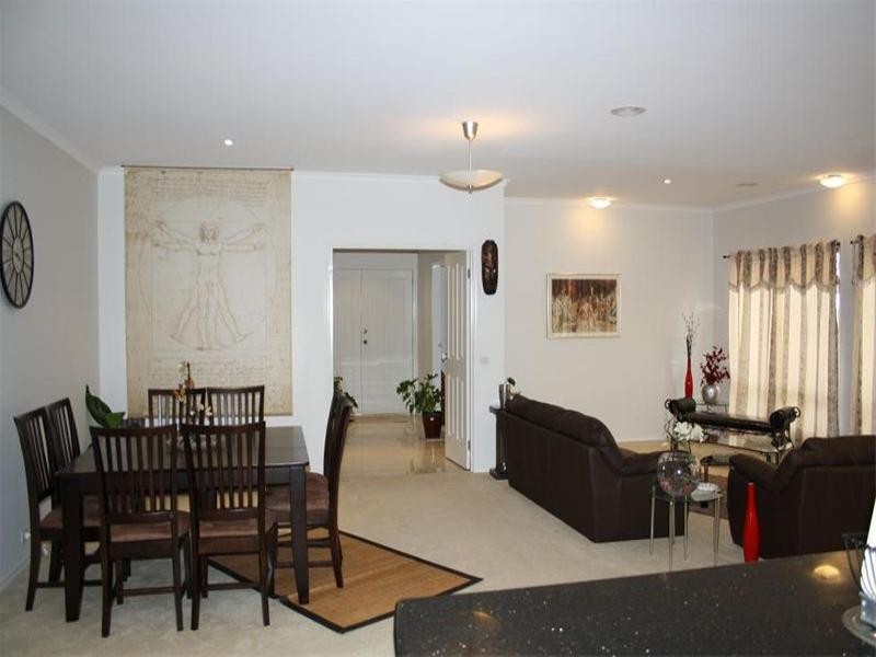 24 Craig Parry Drive, Hidden Valley VIC 3756