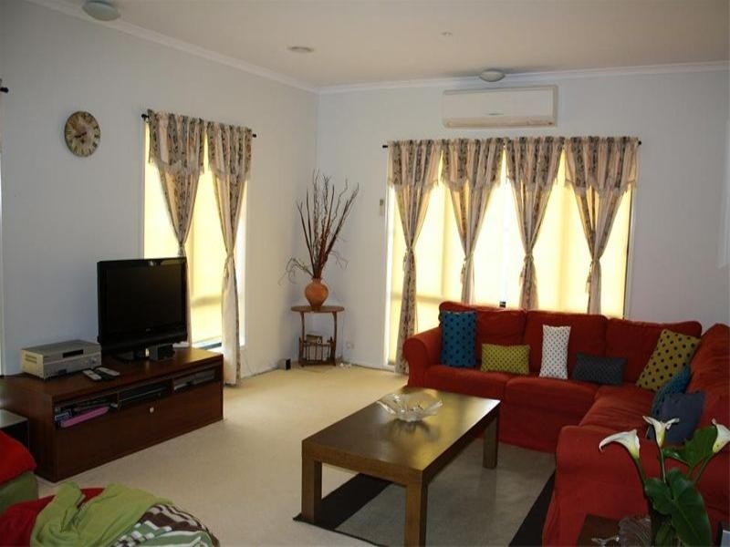 24 Craig Parry Drive, Hidden Valley VIC 3756