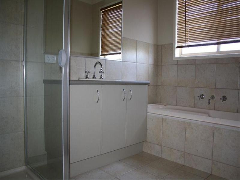 51 Toscana, Hidden Valley VIC 3756