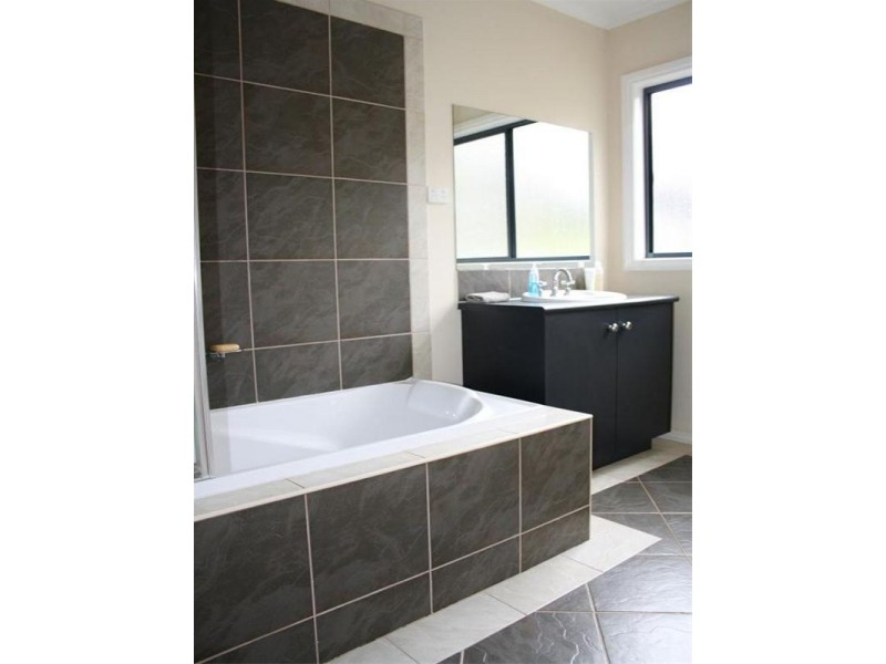 113 Rail Street, Heathcote Junction VIC 3758