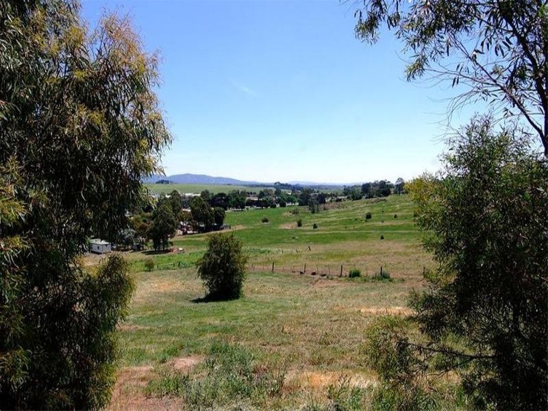 60 Clarke Street, Kilmore VIC 3764