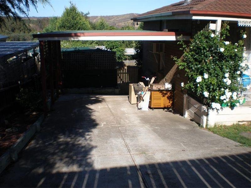 12 Steven Street, Clonbinane VIC 3658