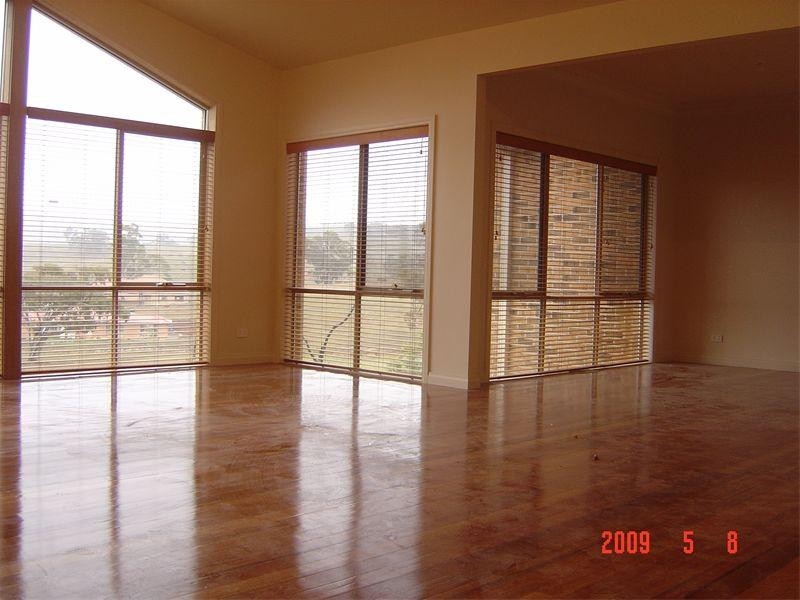 90 Valley Drive, Hidden Valley VIC 3756